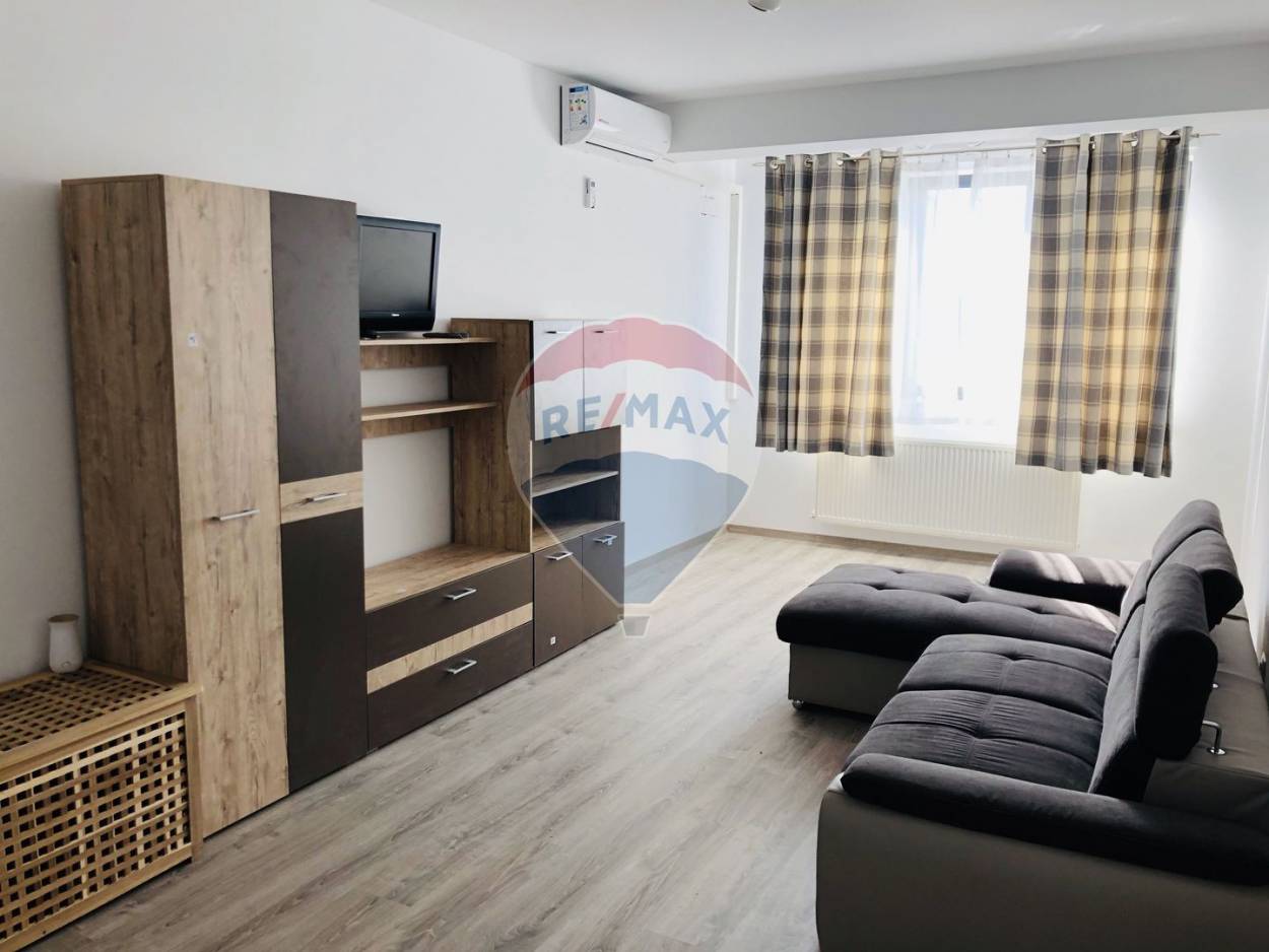 Apartament 2 Camere Inchiriere Bacau Central Rmx40392 Re Max Romania