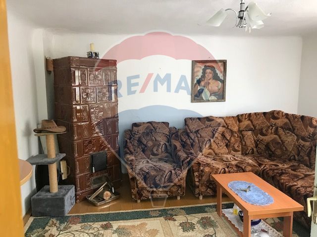 Casa Vila 3 Camere Vanzare Sibiu Nucet Rmx31517 Re Max Romania